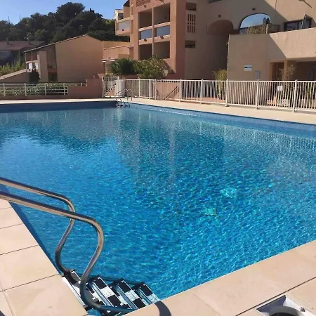Apartment La Terrasse Sur La Mer, Gigaro 4 A 6 Pers, Piscine Et A Pied