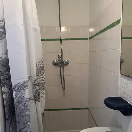 La Terrasse Sur La Mer, Gigaro 4 A 6 Pers, Piscine Et A Pied Apartment